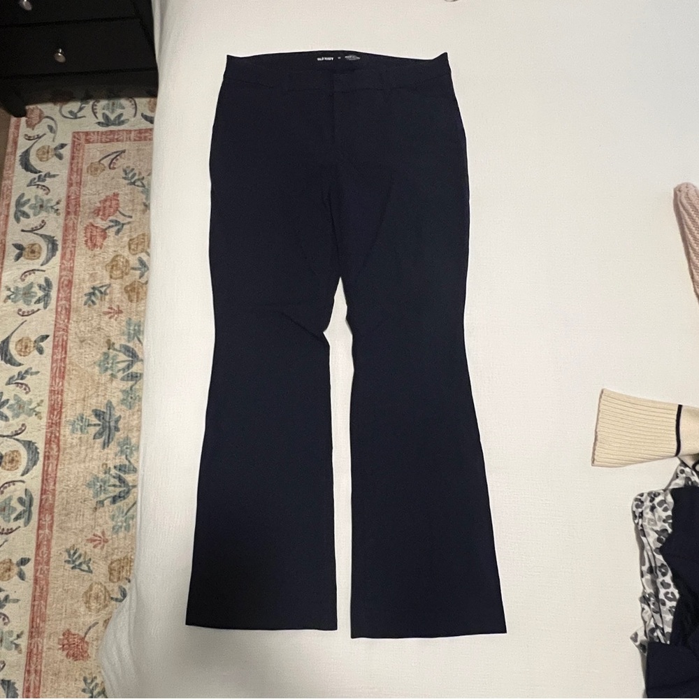 Old Navy High-Rise Pixie Flare Pants - Navy Blue